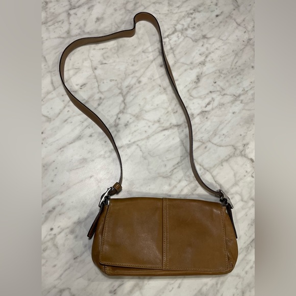 COACH adjustable shoulder bag - Picture 8 of 9